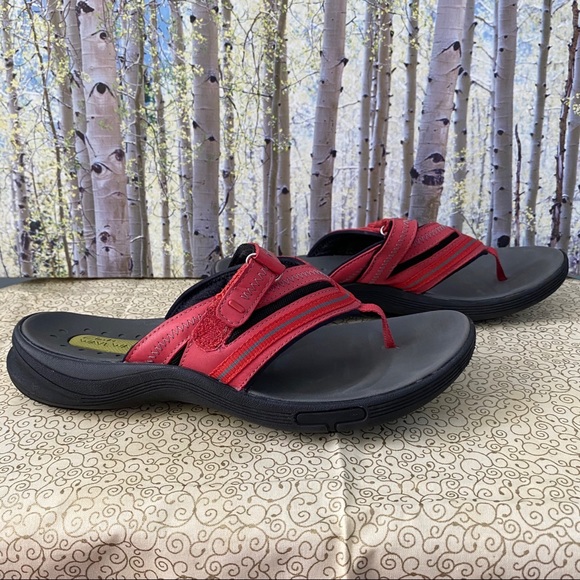 clarks wave walk flip flops